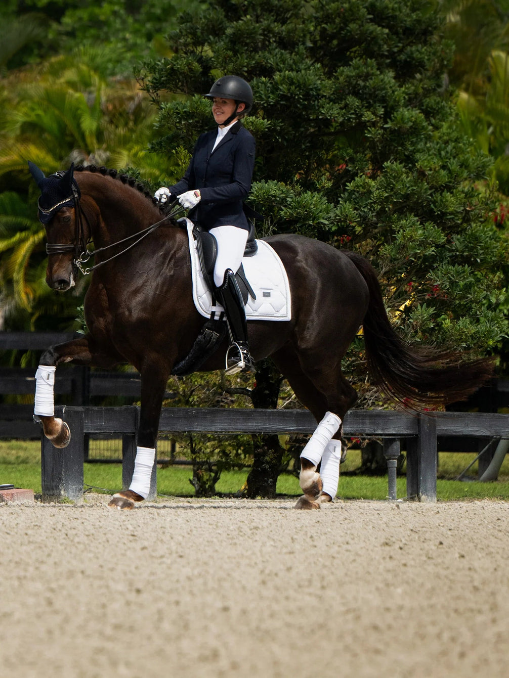 Equestrian Stockholm Zadeldoek Silver White Perfection Zadeldoeken - Maddelin Equestrian Equestrian Stockholm