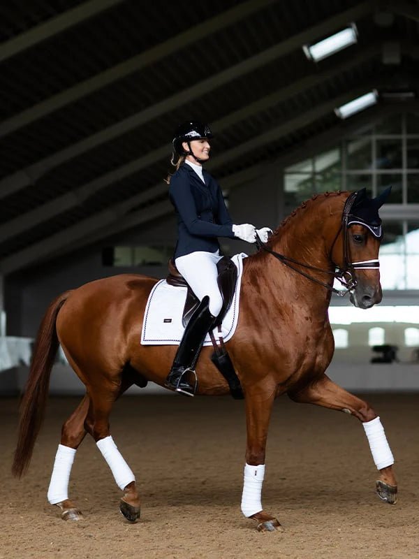 Equestrian Stockholm Zadeldoek White Perfection Zadeldoeken - Maddelin Equestrian Equestrian Stockholm
