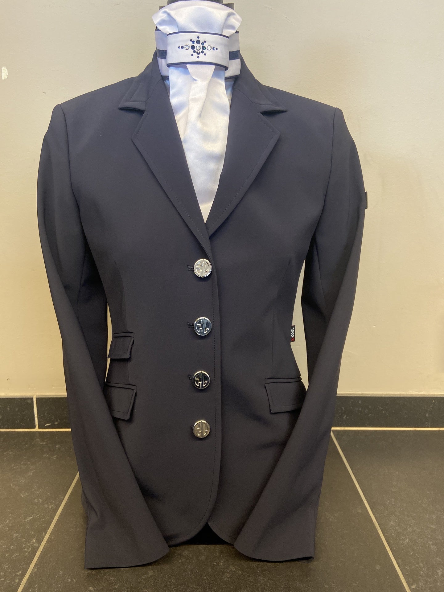 Equiline Dames wedstrijd jas Eppie Wedstrijdjassen - Maddelin Equestrian Equiline