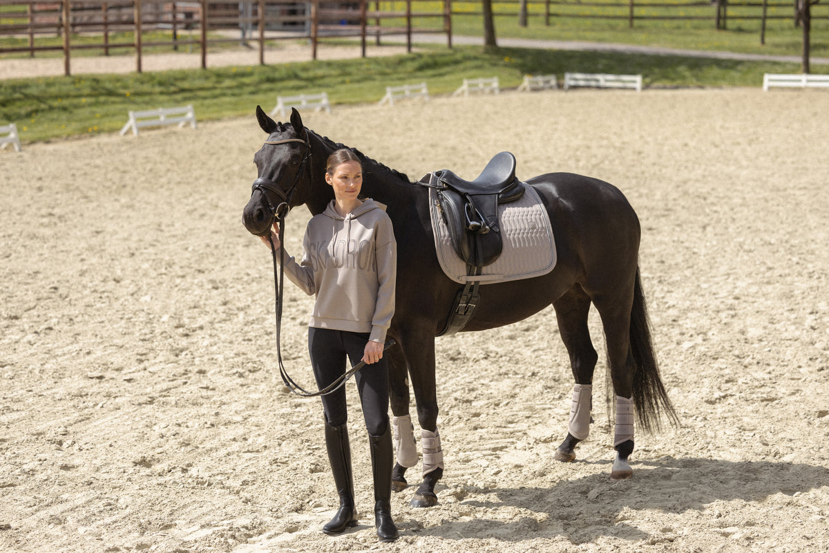 Eskadron Heritage 2026 Sparkle Crystal Zadeldek