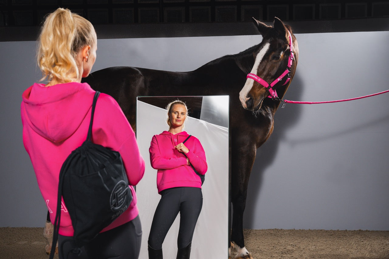 Eskadron Softshell Double Pin Headcollar Dynamic 26