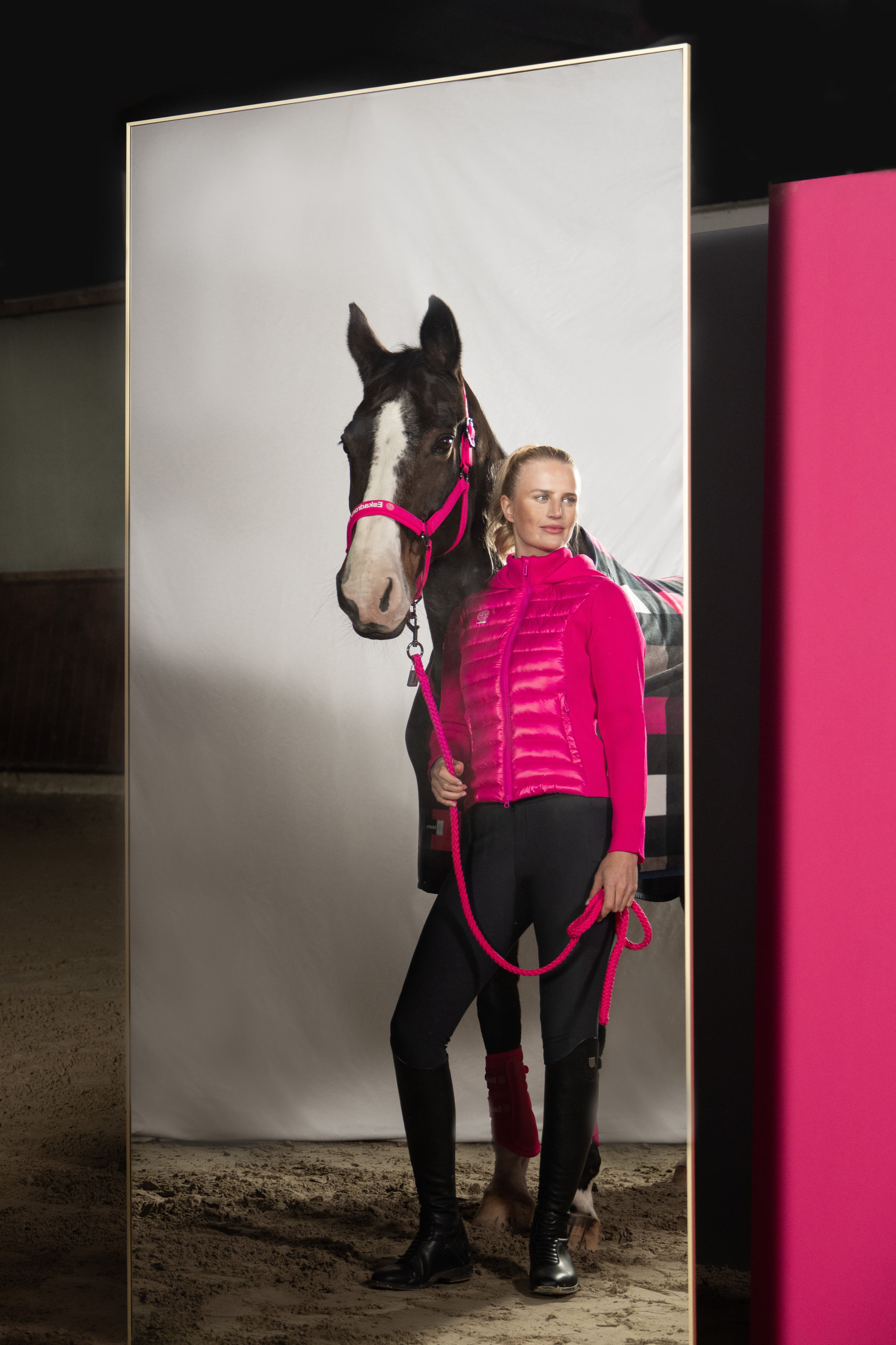 Eskadron Softshell Double Pin Headcollar Dynamic 26