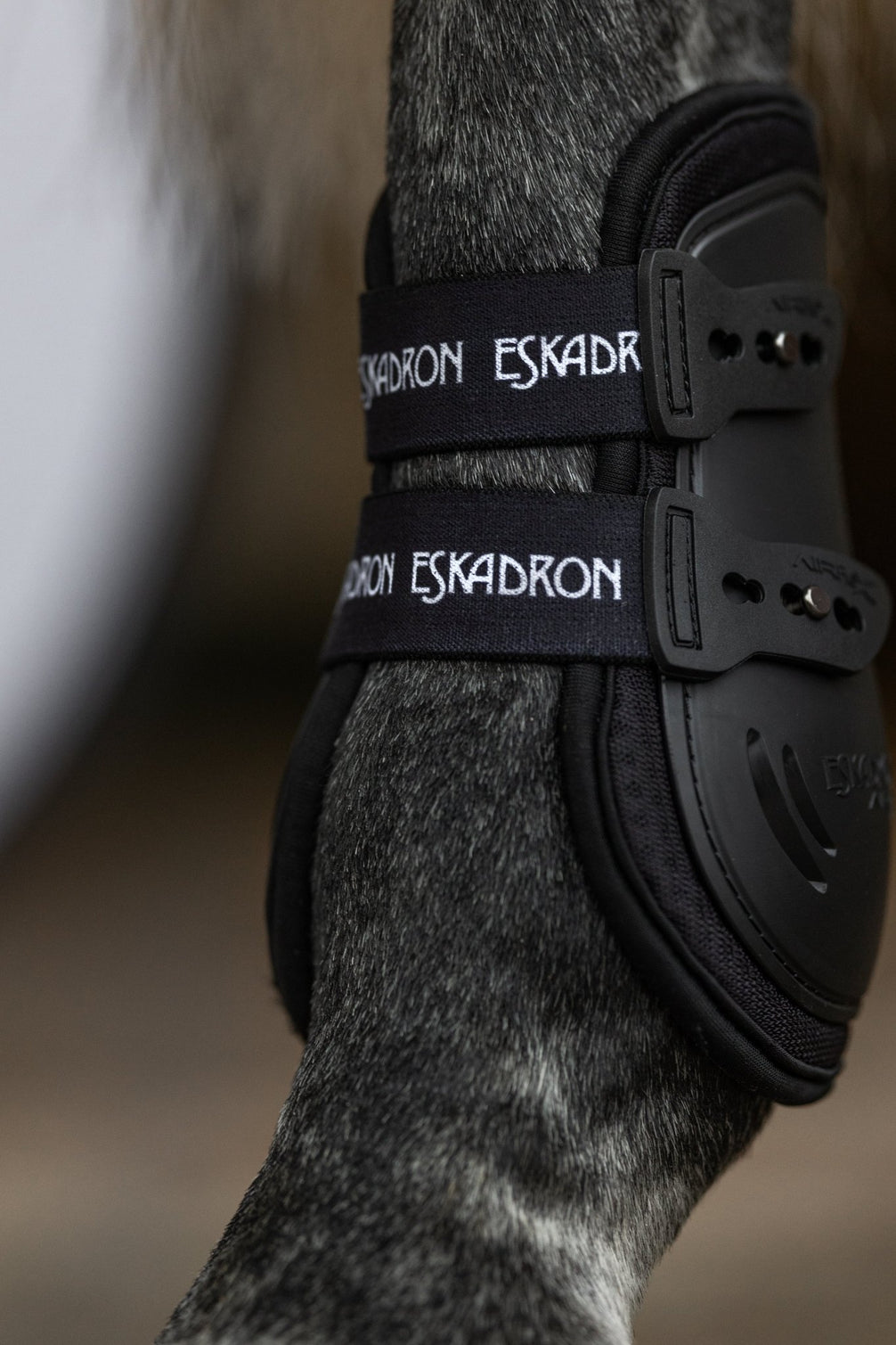 Eskadron AIR-FLEX Sport Kogelbeschermers Kogelbeschermers - Maddelin Equestrian Eskadron