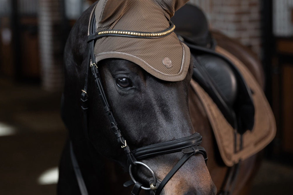 Eskadron Oornetje Dynair Mesh Sport Platinum 25 Oornetjes - Maddelin Equestrian Eskadron