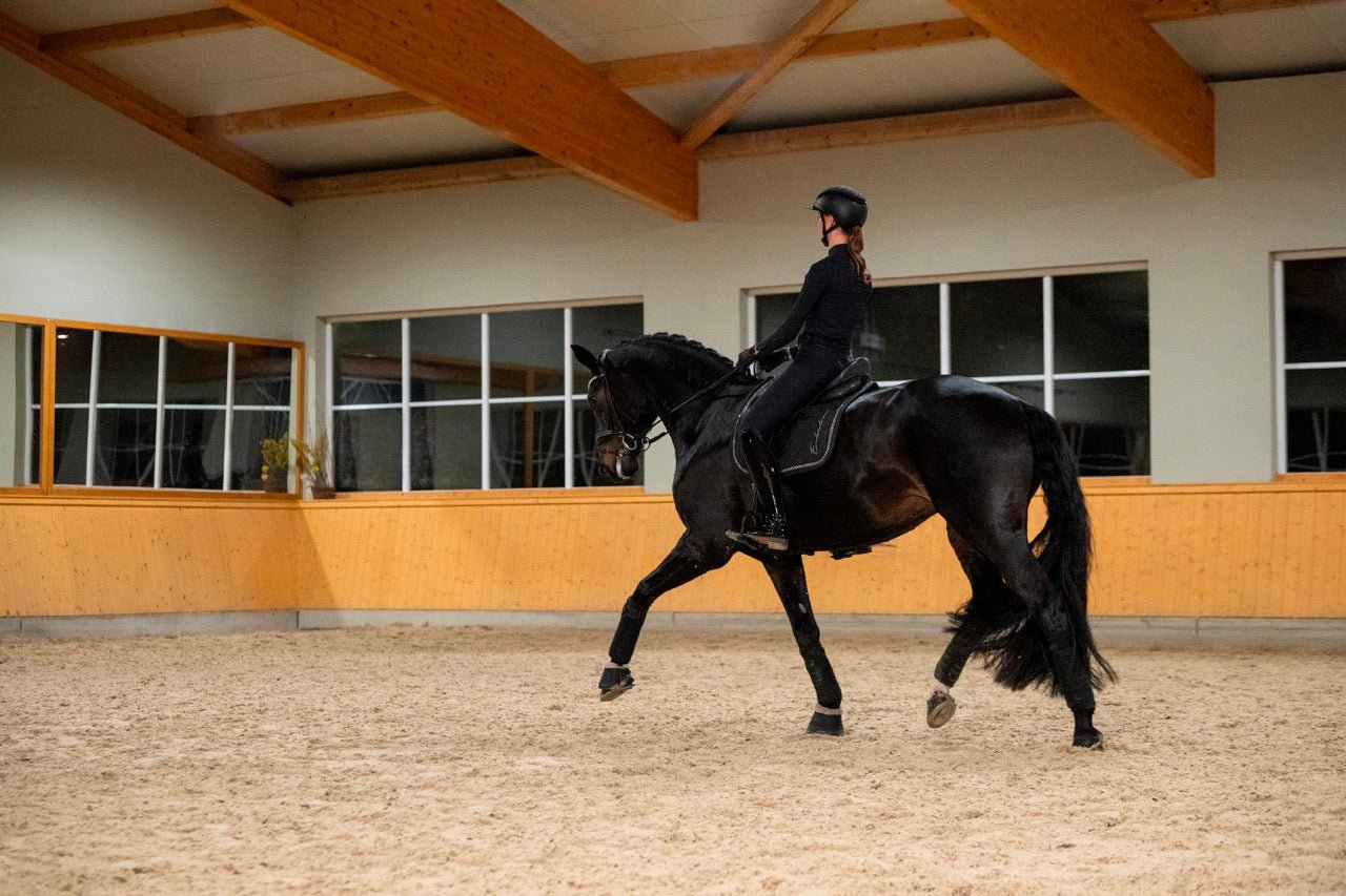 Eskadron Zadeldek Pro Soft Glitter Platinum 26/27 Zadeldoeken - Maddelin Equestrian