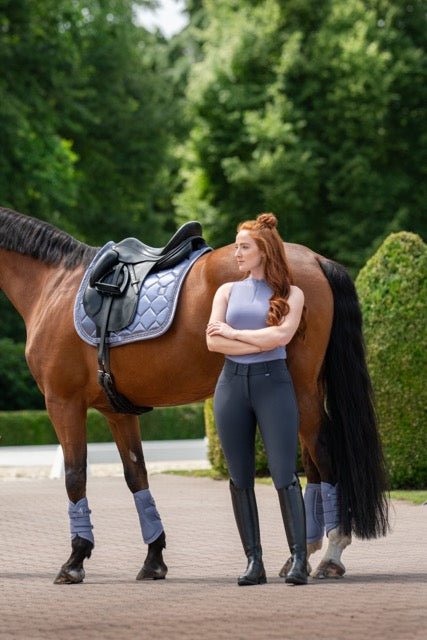 Eskadron Zadeldek Satin Frills Classic Sports 26 Zadeldoeken - Maddelin Equestrian Eskadron