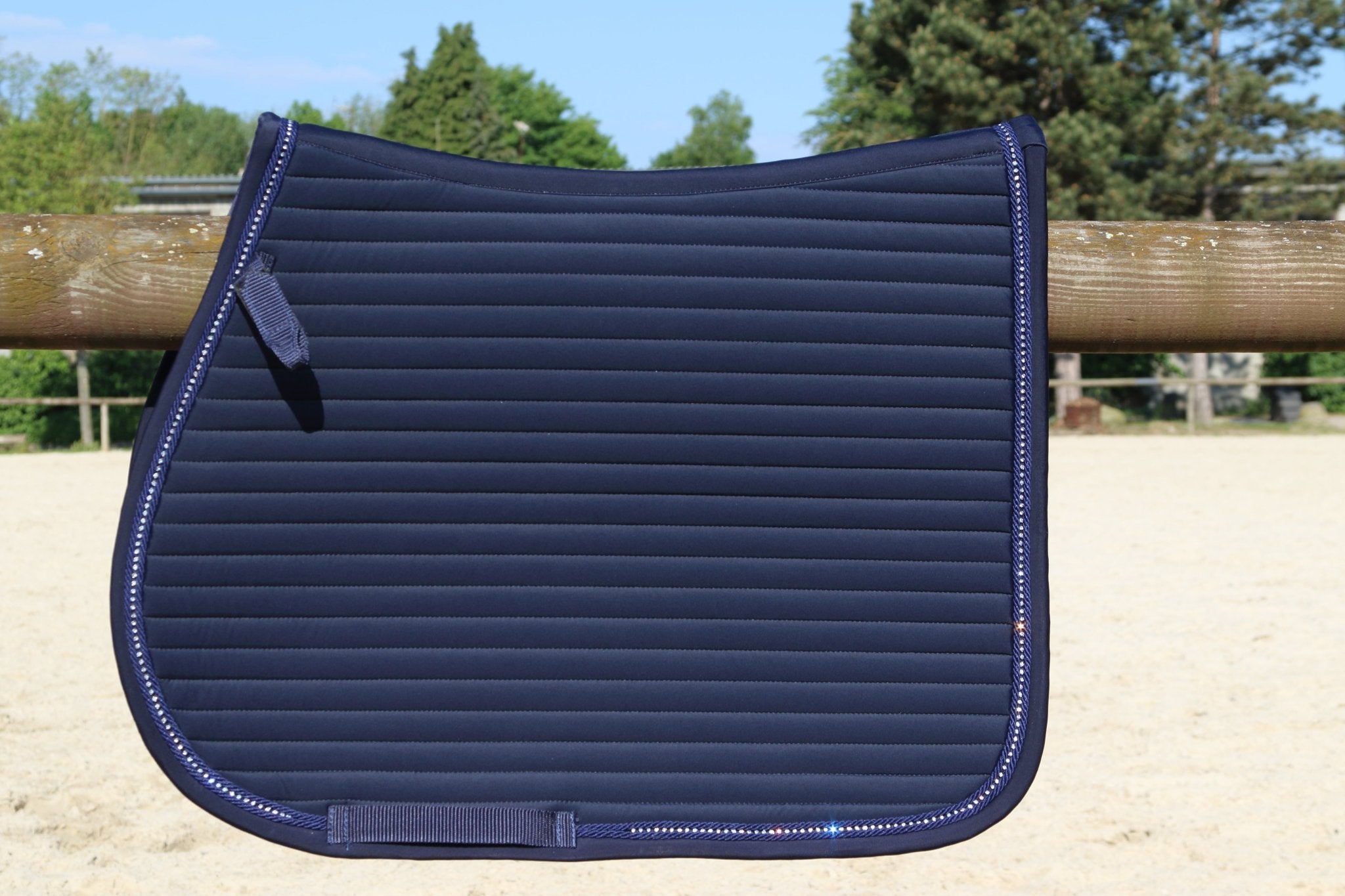 Euroriding Zadeldek Bright met Kristallen Luxe & Comfort Zadeldoeken - Maddelin Equestrian Euroriding