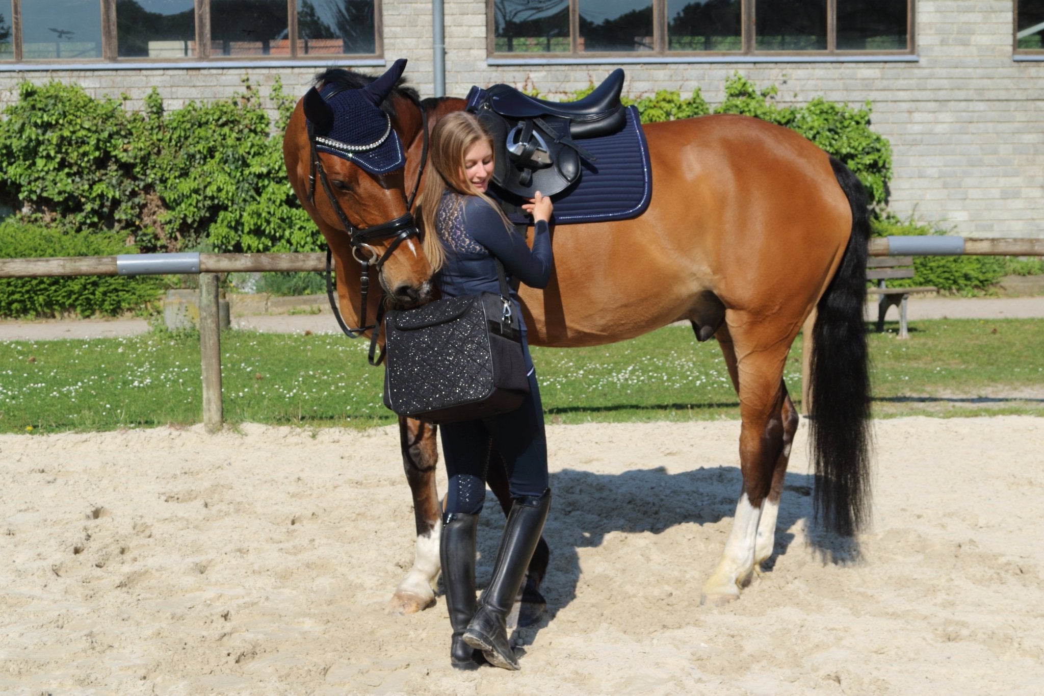 Euroriding Zadeldek Bright met Kristallen Luxe & Comfort Zadeldoeken - Maddelin Equestrian Euroriding