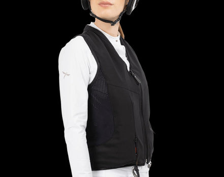 Freejump Airbagvest Airbags & Bodyprotectors - Maddelin Equestrian Freejump