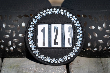 HB Showtime nummers Too Hot Wedstrijdnummers - Maddelin Equestrian HB
