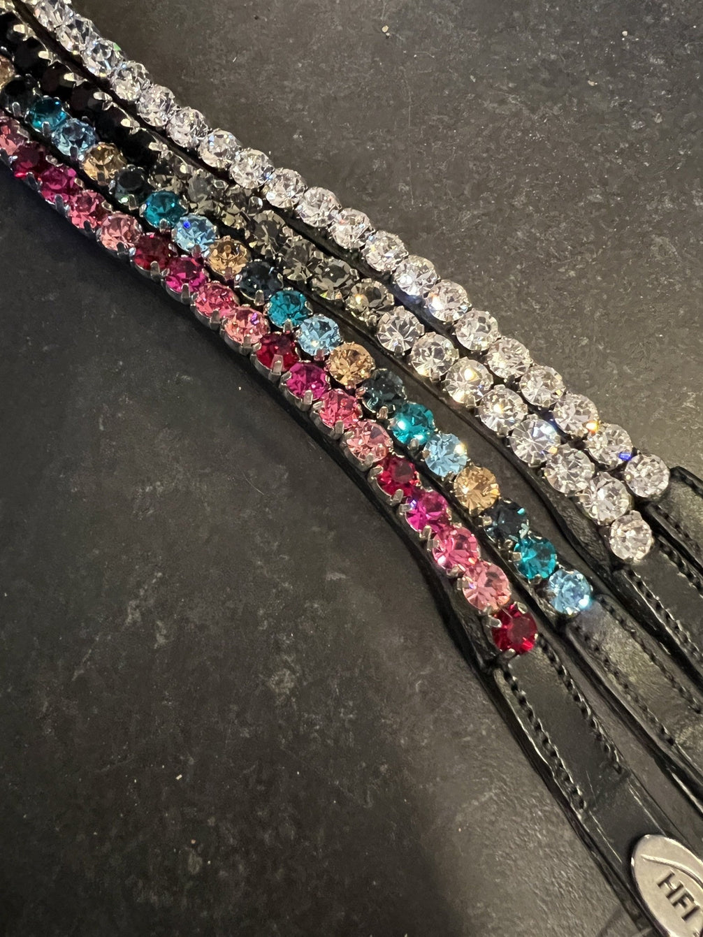 HFI Straight Browband + Strass Frontriemen - Maddelin Equestrian HFI