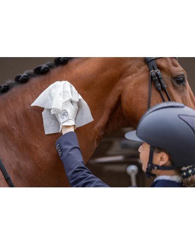 Horse Wipes Natural Clean 30 XXL wipes Verzorgingsproducten - Maddelin Equestrian HB
