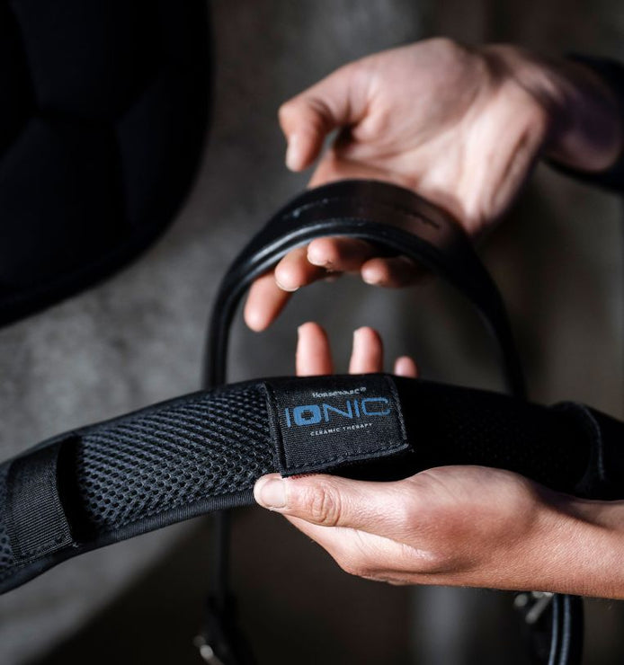 Horseware Ionic Therapy Poll Cover Toebehoren hoofdstellen - Maddelin Equestrian HorseWare
