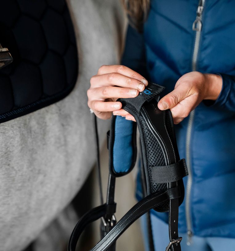 Horseware Ionic Therapy Poll Cover Toebehoren hoofdstellen - Maddelin Equestrian HorseWare