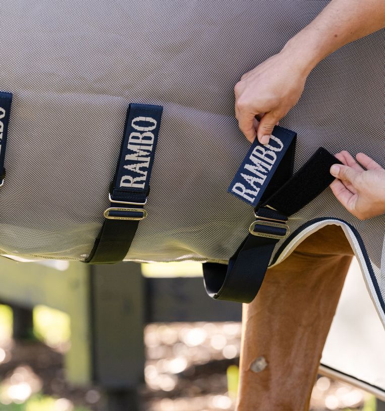 Horseware Rambo Protector Fieldsafe Plus Disc Vliegendeken Vliegendekens - Maddelin Equestrian HorseWare