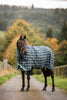 Horseware Rhino Plus Turnout deken met Vari-Layer in Hunter Check, zijaanzicht op het paard