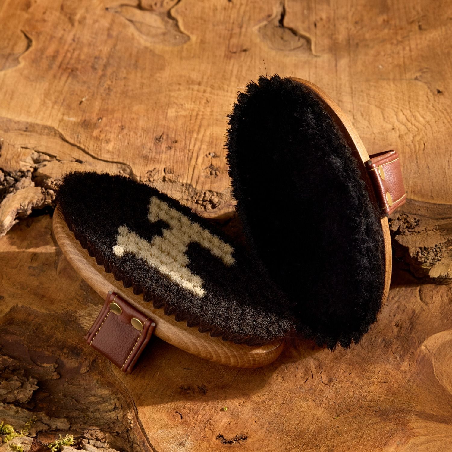 Horseware Signature Polishing Brush Borstels & toebehoren - Maddelin Equestrian HorseWare