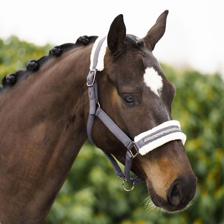 Imperial Riding Halster IRHJewel Halster met wol of faux fur - Maddelin Equestrian Imperial Riding