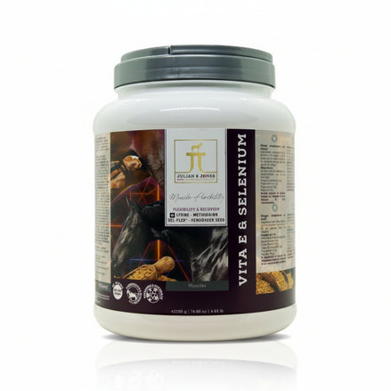 Julian & Jones Vita E & Selenium 2100gr Voedingssupplementen - Maddelin Equestrian Julian & Jones