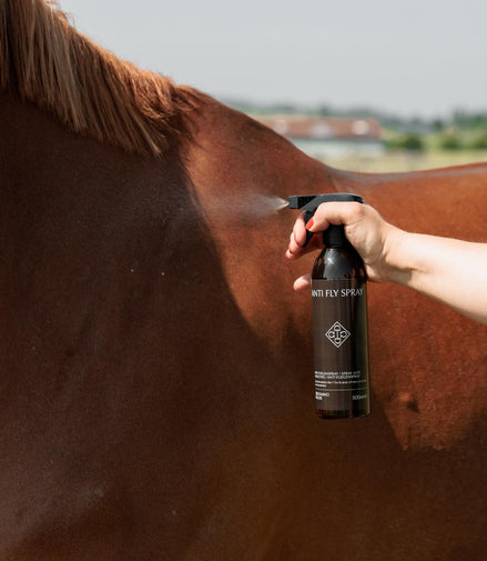Kentucky Anti-Vliegenspray 500 ml Vliegen & eczeem - Maddelin Equestrian Kentucky