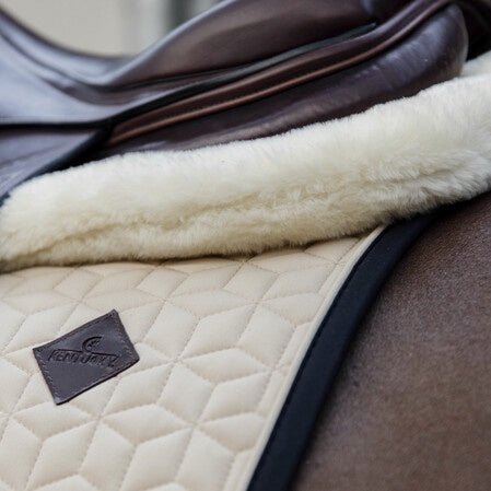 Kentucky Half Pad Impact Equalizer Sheepskin 10mm Zadelonderleggers - Maddelin Equestrian Kentucky