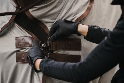 Kentucky Mesh Vliegendeken Classic Silver Vliegendekens - Maddelin Equestrian Kentucky