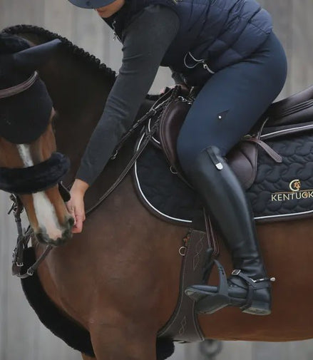 Kentucky Neusriemcover Wol Zwart 28cm Neusriemen & Co - Maddelin Equestrian Kentucky