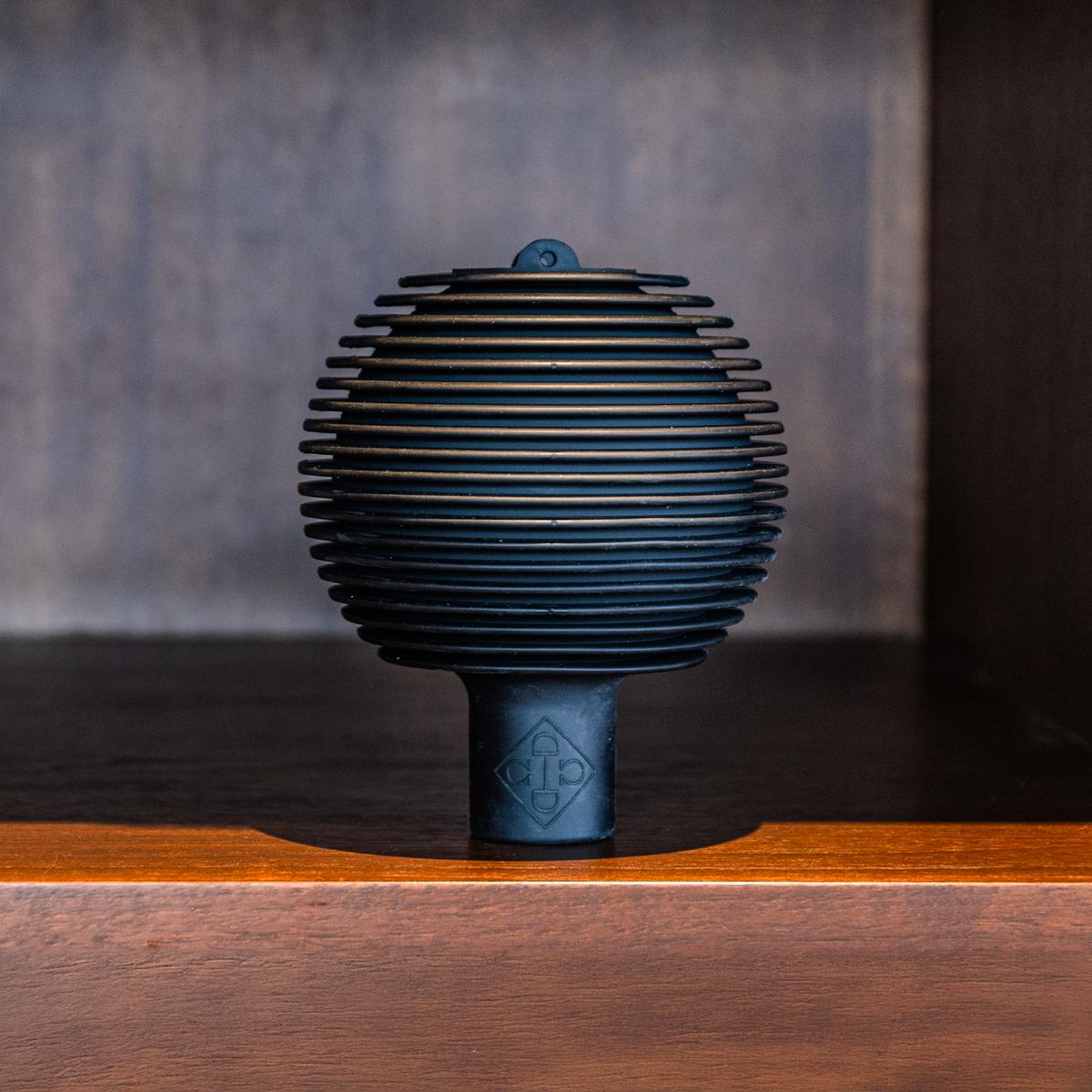 Kentucky Rubberbal Pro voor halstertouw - & muurbeveiliging Stalbenodigdheden - Maddelin Equestrian Kentucky