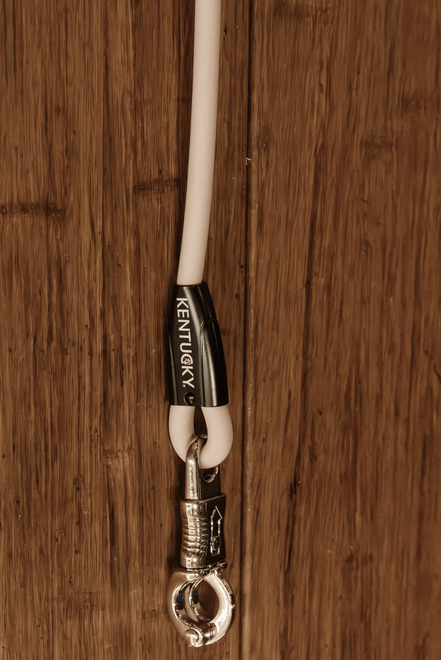 Kentucky Vastzetlijn Silicone 120cm Stalbenodigdheden - Maddelin Equestrian Kentucky
