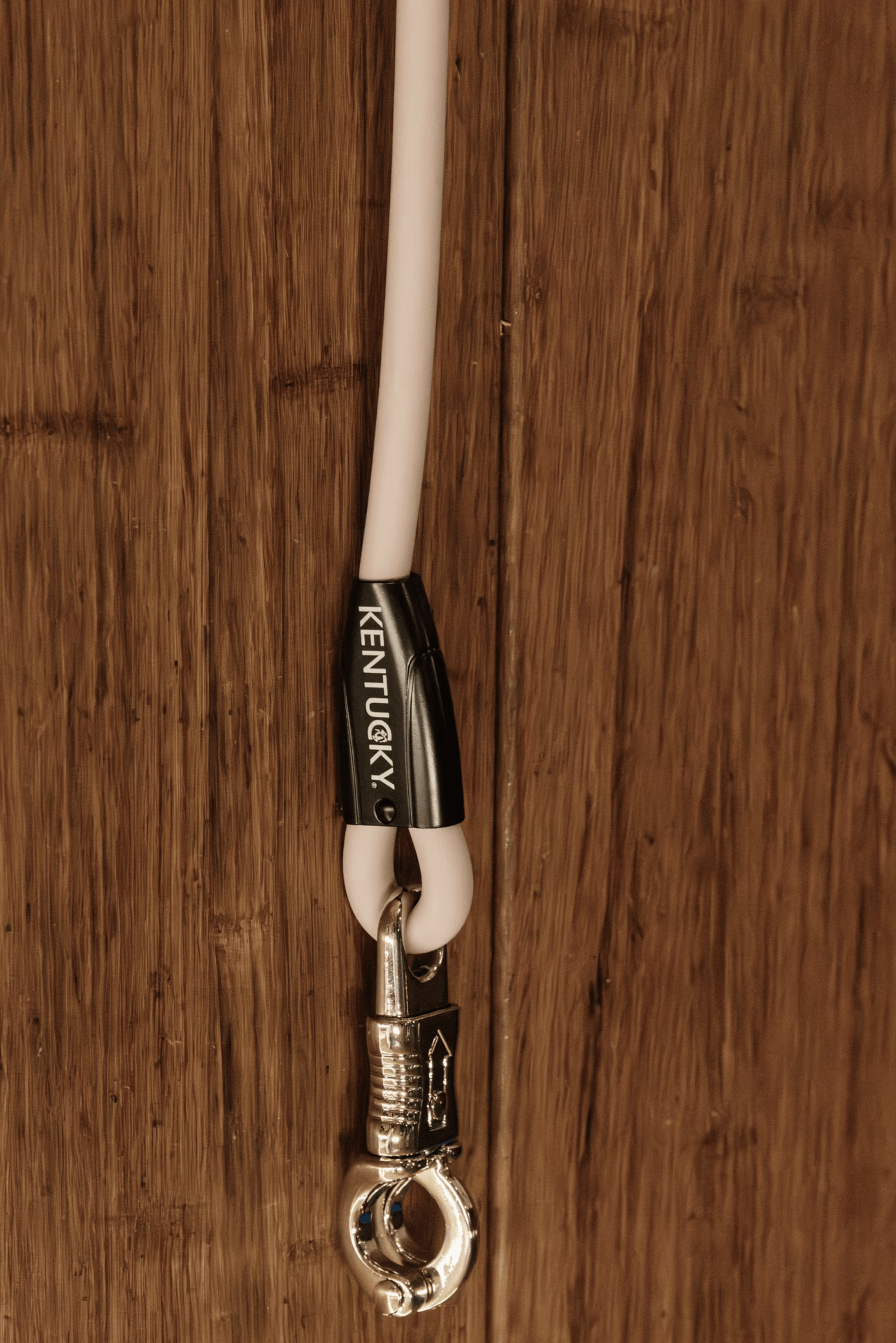 Kentucky Vastzetlijn Silicone 120cm Stalbenodigdheden - Maddelin Equestrian Kentucky