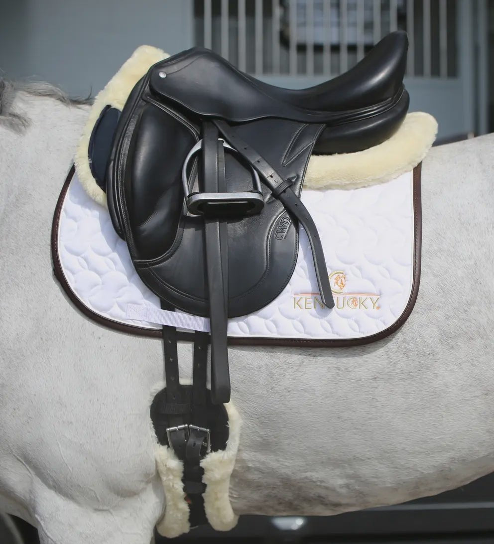 Kentucky Zadeldek Logo Zadeldoeken - Maddelin Equestrian Kentucky