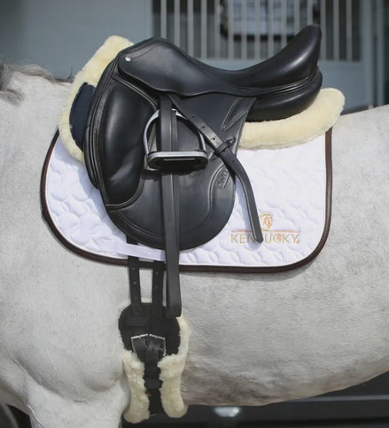 Kentucky Zadeldek Logo Zadeldoeken - Maddelin Equestrian Kentucky