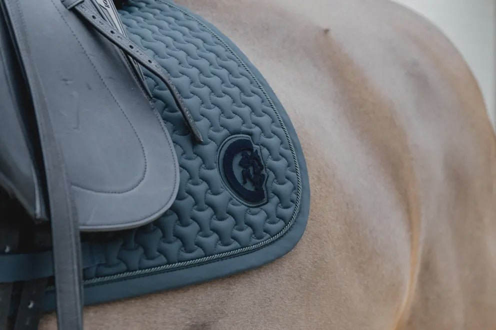 Kentucky Zadeldek Plaited 3D Logo Zadeldoeken - Maddelin Equestrian Kentucky