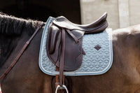 Kentucky Zadeldek Velvet Luxe Fluweel en Anatomisch Zadeldoeken - Maddelin Equestrian Kentucky