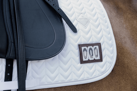 Kentucky Zadeldek Wedstrijd fishbone 2 nummers Zadeldoeken - Maddelin Equestrian Kentucky