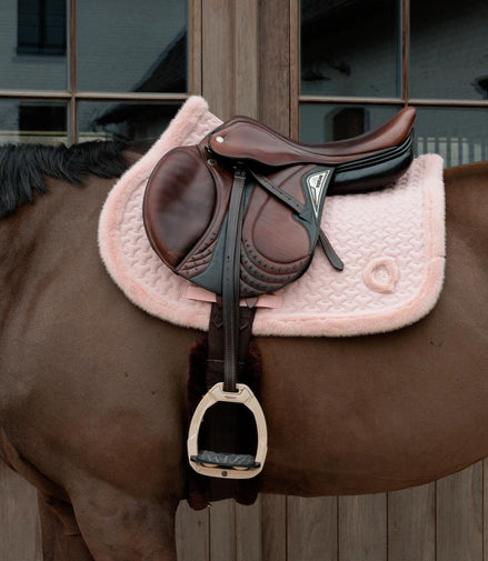 Kentucky Zadeldoek Plaited Fake Fur Zadeldoeken - Maddelin Equestrian Kentucky