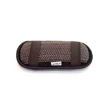 Lami - Cell Neopreen Kettingbeschermer Zwart Toebehoren bitten - Maddelin Equestrian Lami - Cell