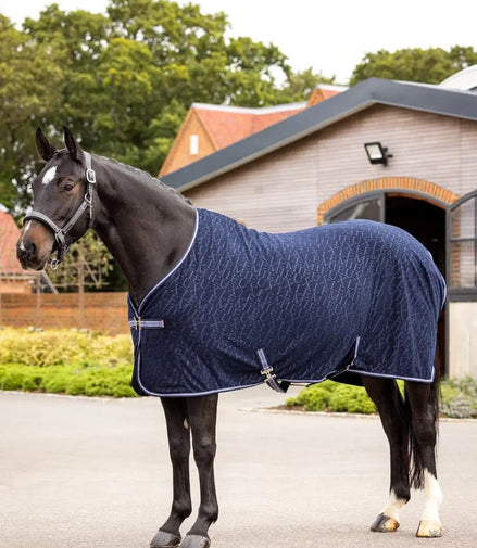LeMieux Arika Monogram Fleece Paardendeken Zweetdekens - Maddelin Equestrian LeMieux