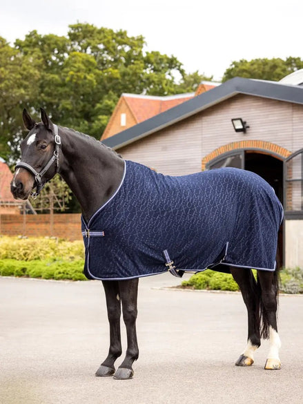 LeMieux Arika Monogram Fleece Paardendeken Zweetdekens - Maddelin Equestrian LeMieux