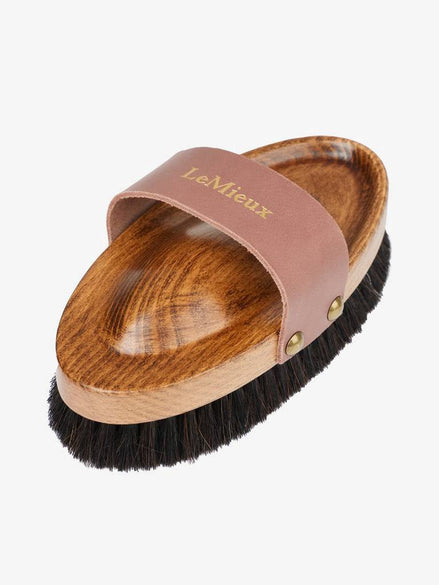 LeMieux Artisan Lamswol Body Borstel Brown Borstels & toebehoren - Maddelin Equestrian LeMieux