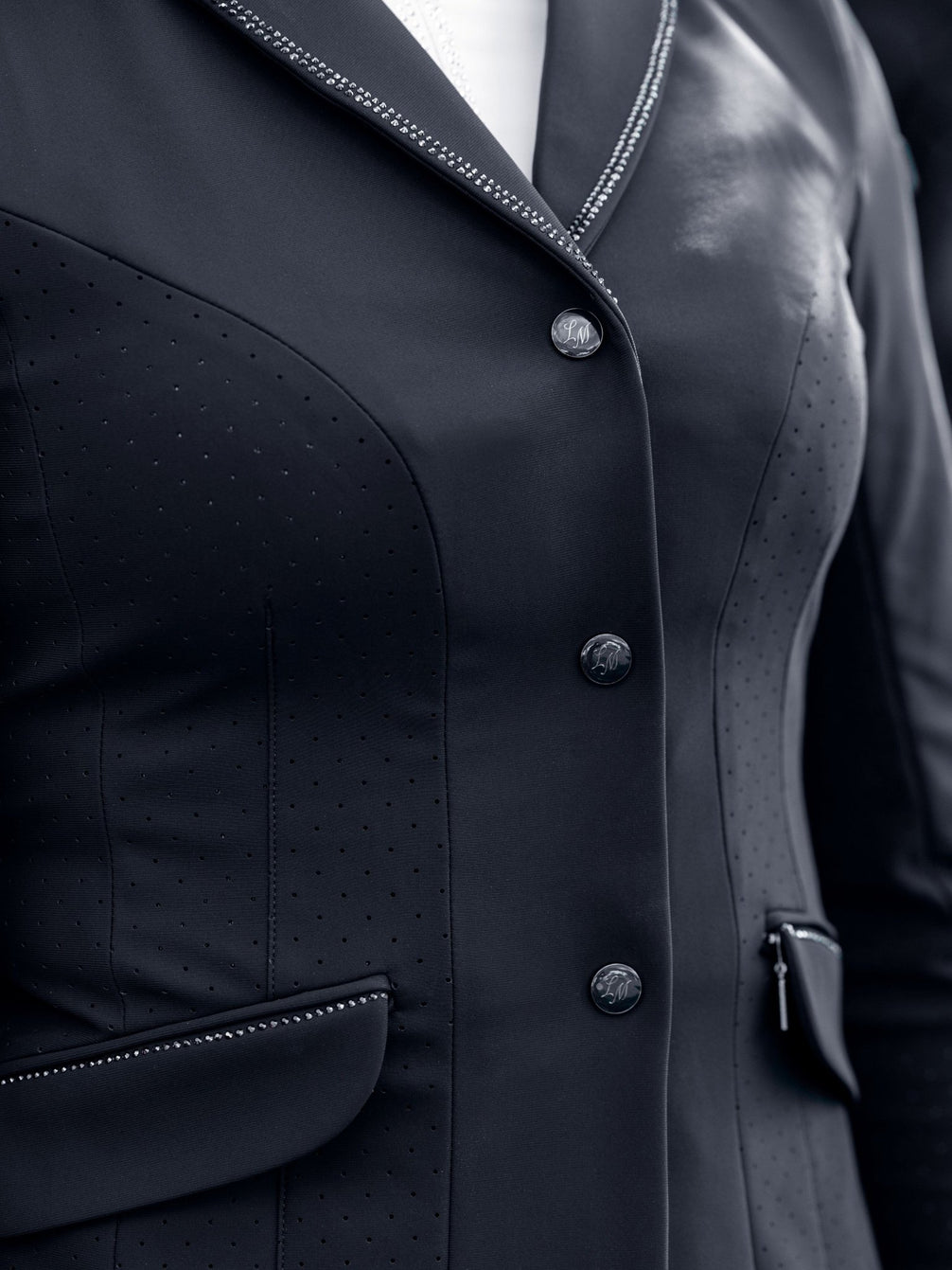 LeMieux Brilliance Diana Wedstrijdjas met Strass Dames Wedstrijdjassen - Maddelin Equestrian LeMieux