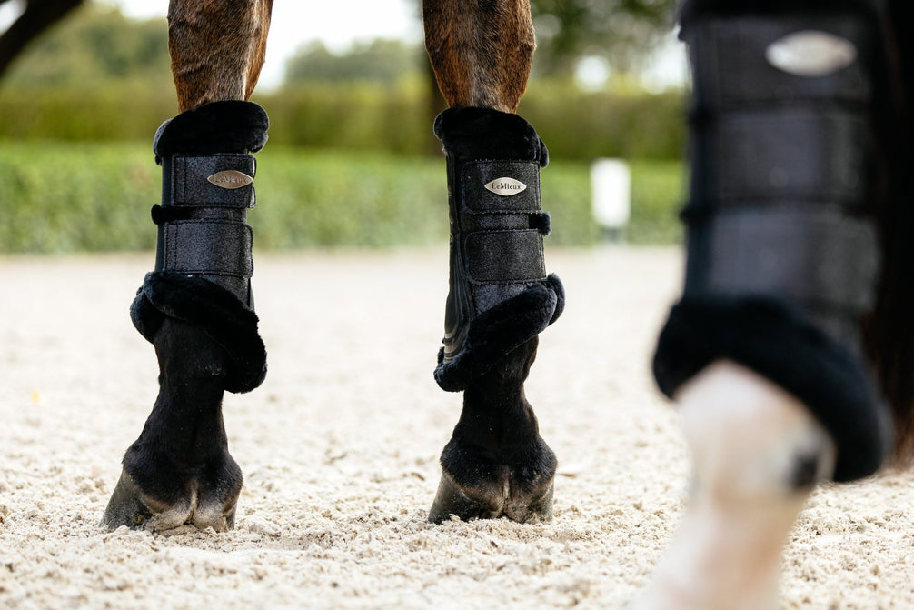 LeMieux Brilliance Fleece Edged Brushing Boot Beenbeschermers - Maddelin Equestrian LeMieux