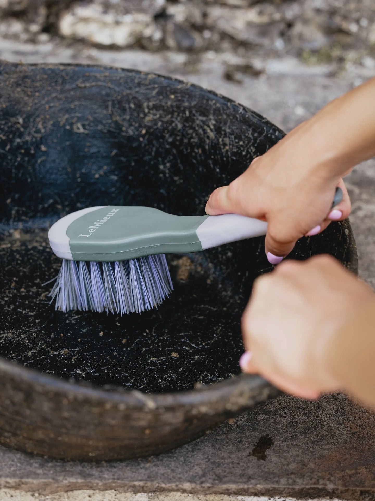 LeMieux Bucket Brush Borstels & toebehoren - Maddelin Equestrian LeMieux