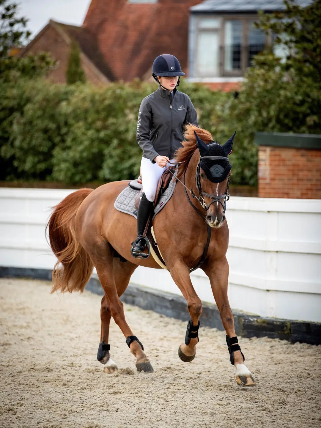 LeMieux Carbon Mesh Close Contact Zadeldek Zadeldoeken - Maddelin Equestrian LeMieux