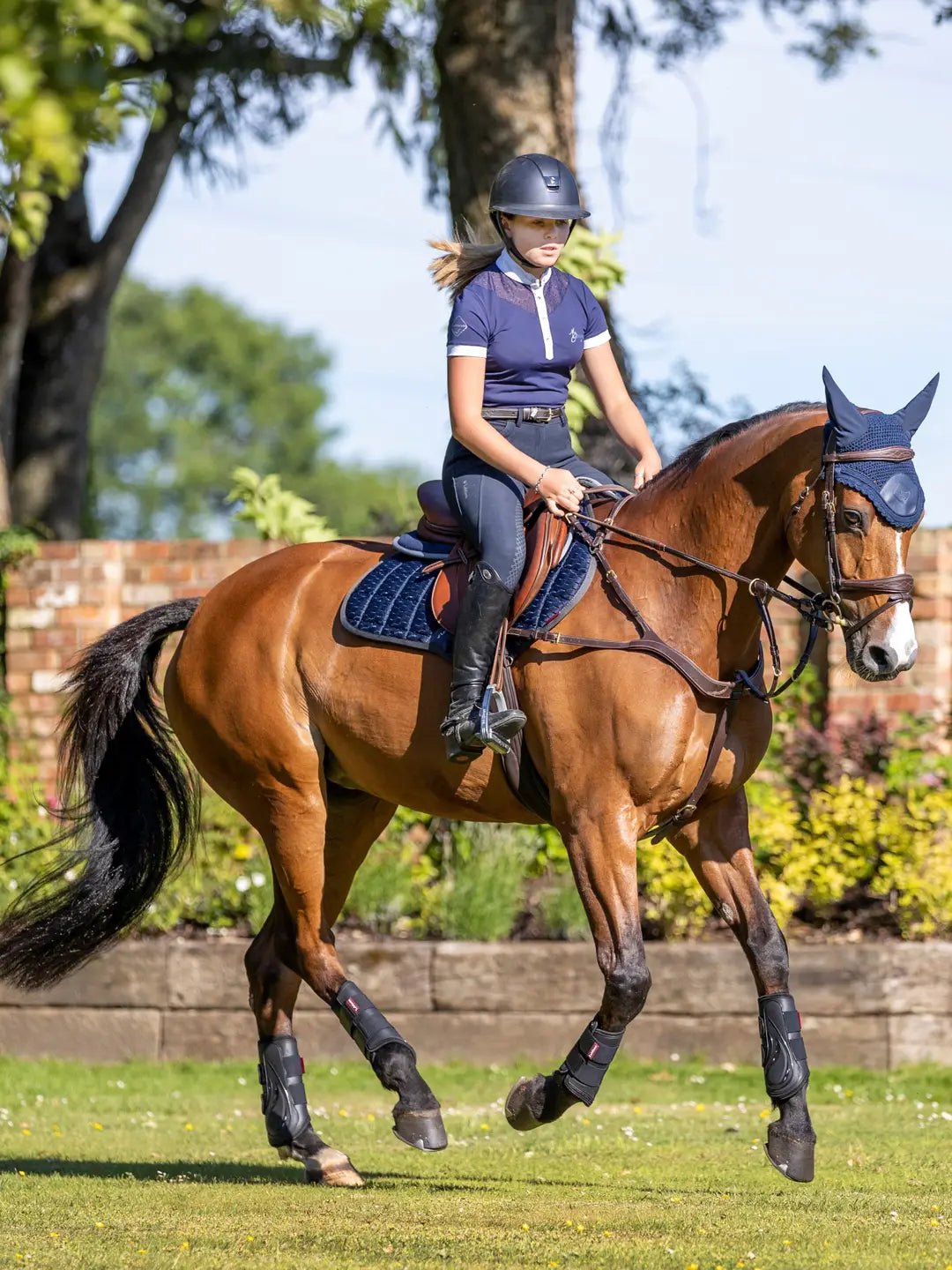 LeMieux Carbon Mesh Close Contact Zadeldek Zadeldoeken - Maddelin Equestrian LeMieux