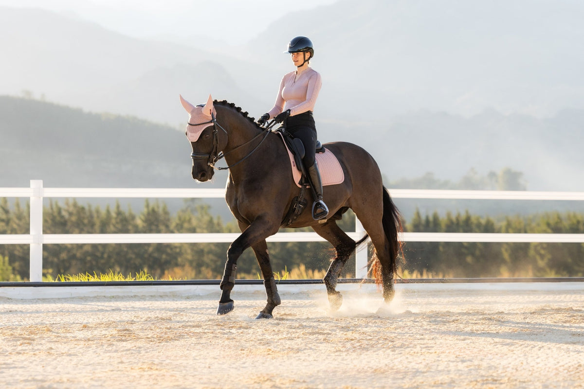 LeMieux Essence Zadeldek AW26 Zadeldoeken - Maddelin Equestrian