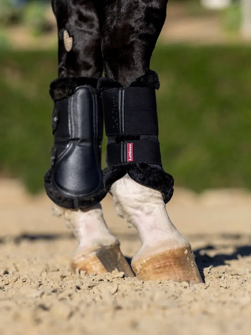 LeMieux Fleece Edge Mesh Brushing Peesbeschermers Peesbeschermers - Maddelin Equestrian LeMieux