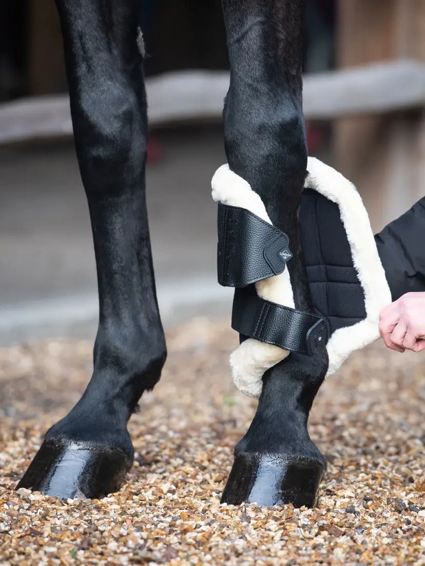 LeMieux Fleece Edge Mesh Brushing Peesbeschermers Peesbeschermers - Maddelin Equestrian LeMieux