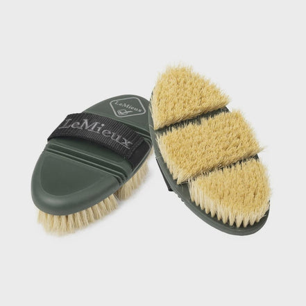 LeMieux Flexi Scrubbing Borstel Borstels & toebehoren - Maddelin Equestrian LeMieux