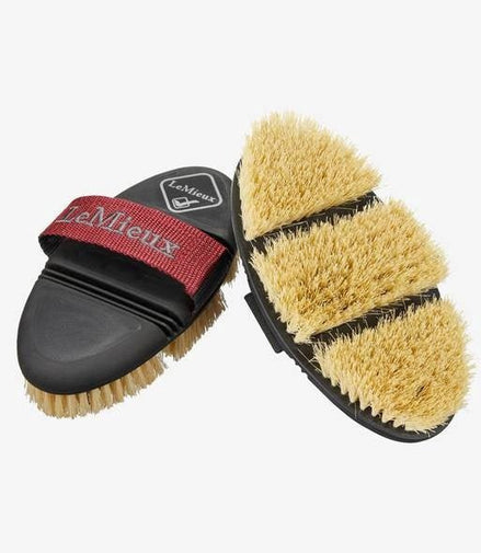 LeMieux Flexi Scrubbing Borstel Borstels & toebehoren - Maddelin Equestrian LeMieux